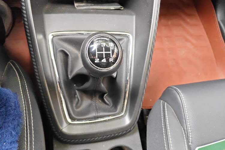 Used MG ZS 2018 1.5L Manual Luxury Version China V Standard Gear Lever