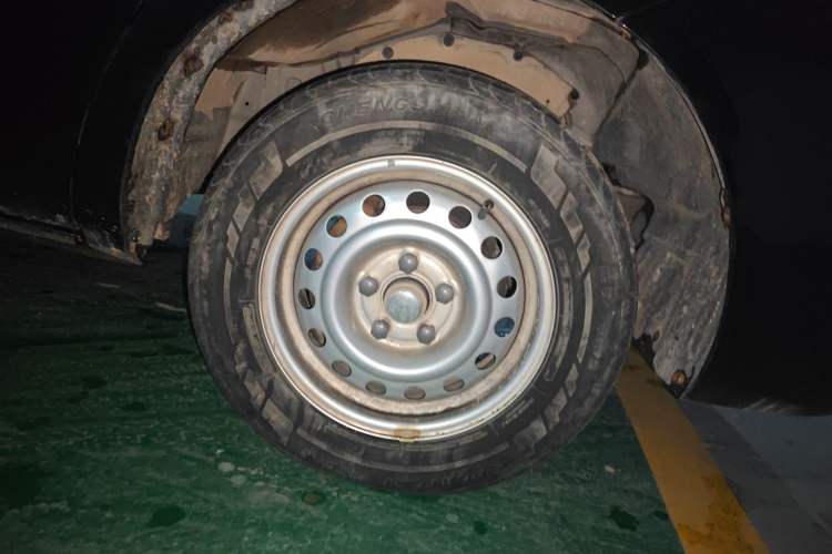 Used FORTHING Lingzhi 2020 M5 1.6L Practical Model