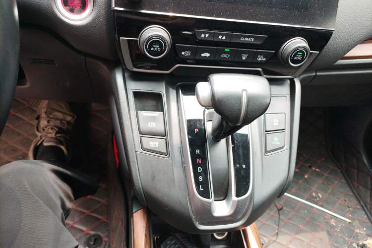 Used Honda CR-V 2017 240TURBO CVT Front-Wheel Drive Fashion Edition Gear Lever