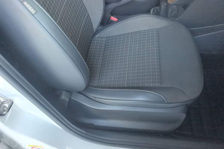 Used Volkswagen Polo 2014 1.4L Manual Comfort Edition