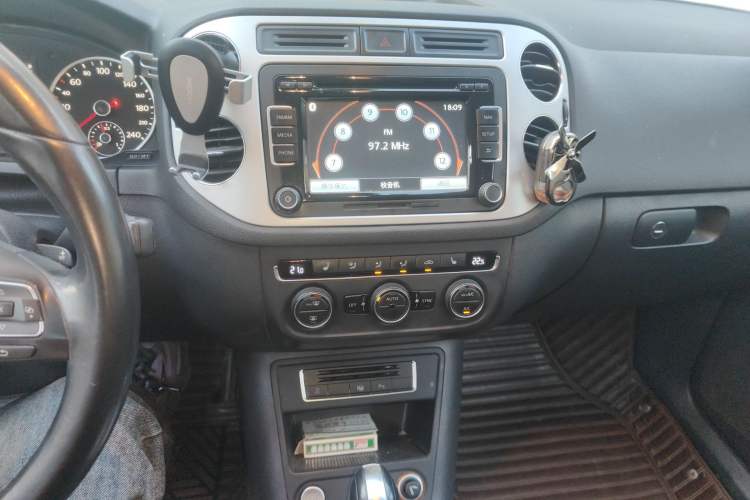 Used Volkswagen Tiguan 2013 2.0 TSI Automatic All-Wheel-Drive Flagship Edition