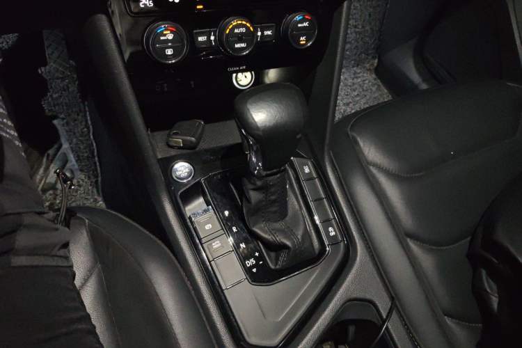 Used Volkswagen Tiguan L 2017 330TSI Automatic Two-Wheel Drive Luxury Edition
