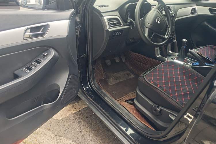 Used BAIC Senova X55 2016 1.5L Manual Comfort Version Driver Seat