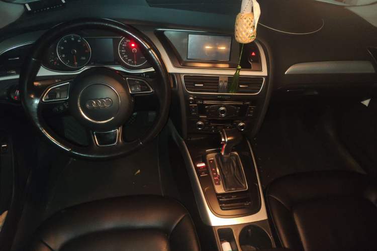 Used Audi A4L 2015 35 TFSI Automatic Standard Model
