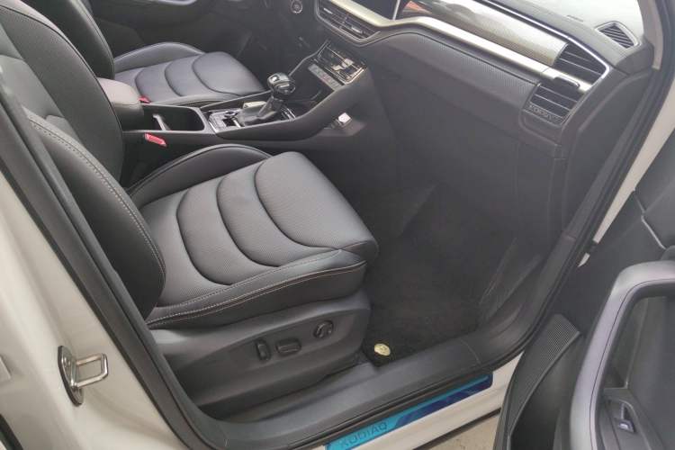 Used Skoda Kodiaq 2023 Facelifted TSI330 5-Seater Two-Wheel-Drive Luxury Edition
