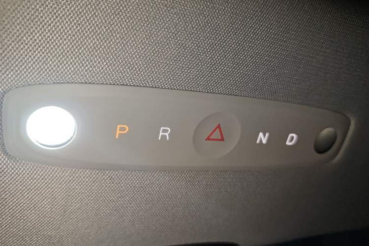 Used Tesla Model 3 2025 Rear-Wheel-Drive Version