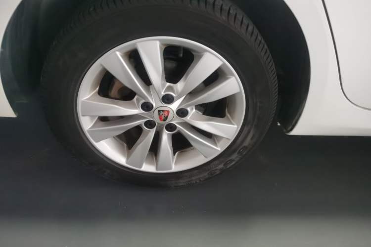 Used Roewe 360 2015 1.5L Automatic Luxury Edition