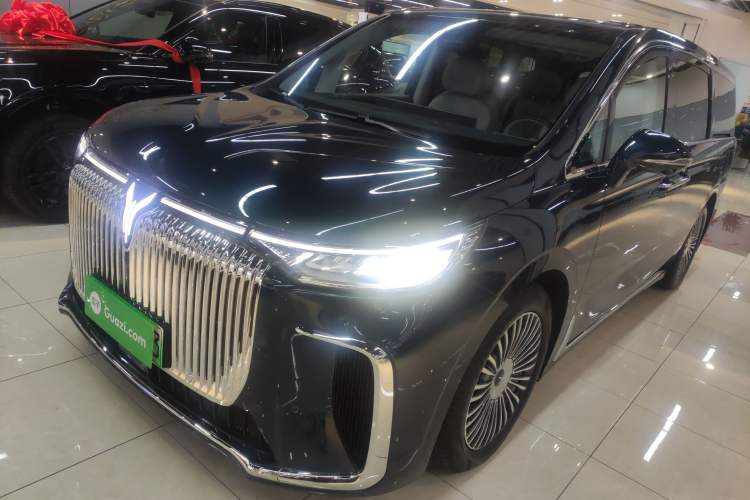 Used VOYAH Dream 2025 PHEV Four-Wheel Drive Prestige Kunpeng Edition