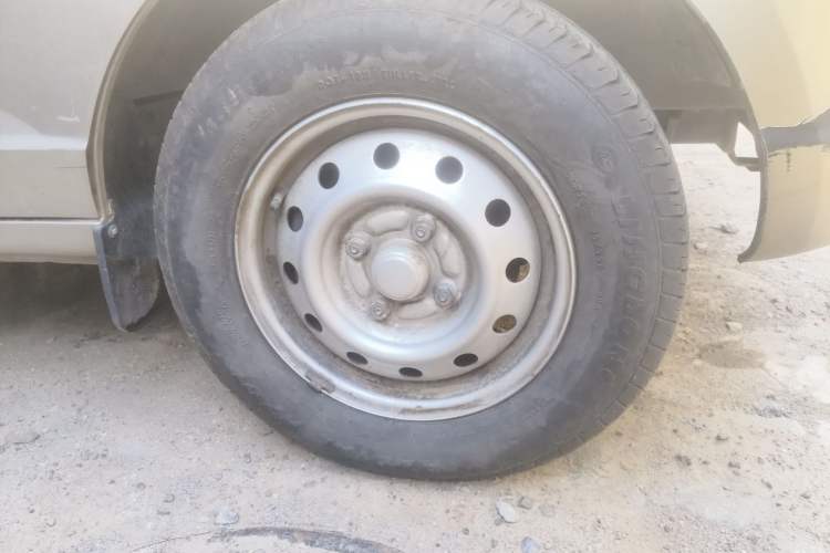 Used Wuling Rongguang 2019 1.2L S Van Standard Model with 5 Seats