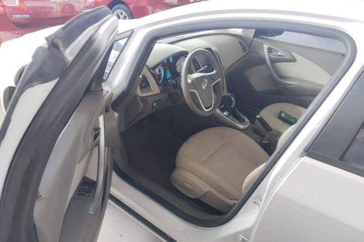 Used Buick GT 2013 GT 1.6L Automatic Fashion Edition