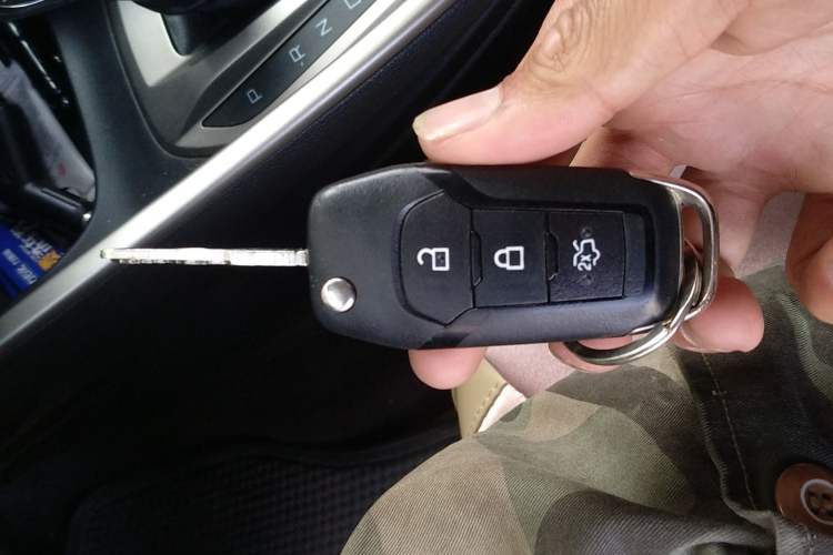 Used Ford Escort 2015 1.5L Automatic Comfort Edition Vehicle Key