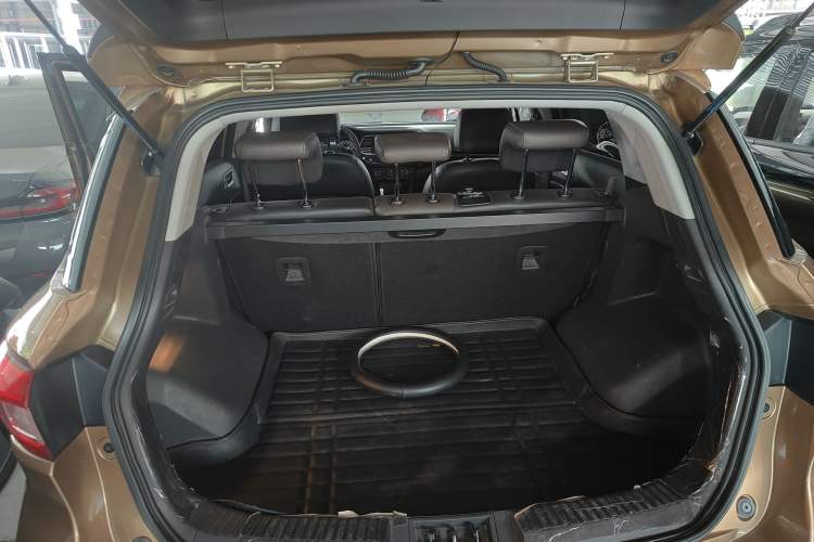 Used GAC Trumpchi GS4 2016 235T Manual Luxury Edition Trunk