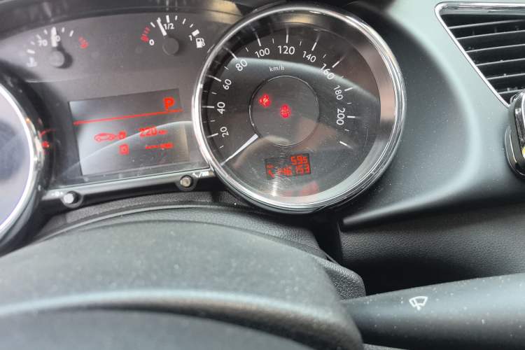 Used Peugeot 3008 2013 1.6THP Automatic Prestige Edition