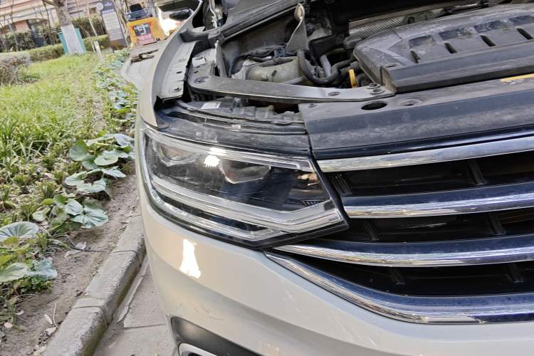 Used Volkswagen Tiguan L 2022 330TSI Automatic Two-Wheel Drive Smart Edition