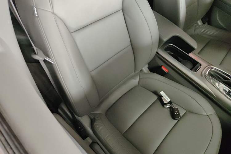 Used Chevrolet Malibu 2014 2.0L Automatic Luxury Edition Right Front Seat