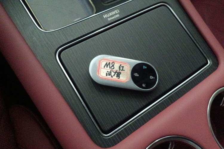 Used Hima AITO M8 2025 Extended-Range Ultra Version 53.4 kWh 5-Seater Edition