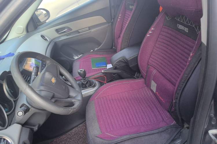 Used Chevrolet Cruze 2013 1.6L SL Sunroof Edition MT
