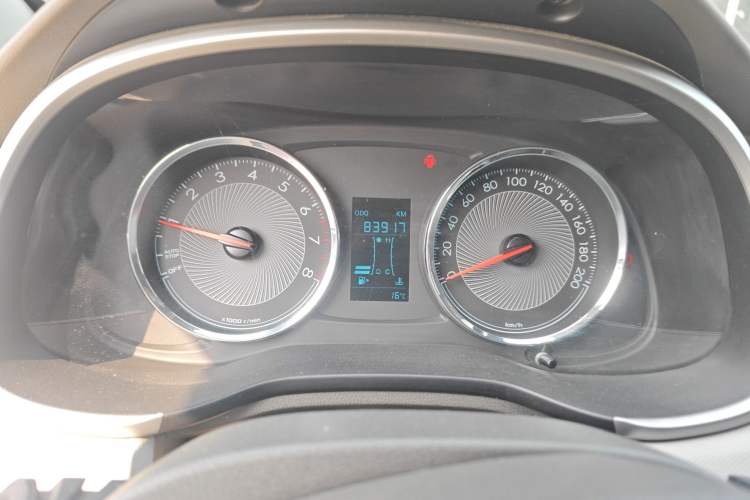 Used Chevrolet Lova RV 2016 1.5L Manual Comfort Edition
