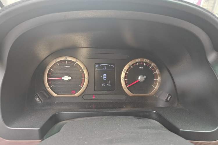 Used FORTHING Lingzhi 2018 M5L 1.6L 7-Seater Luxury Model
