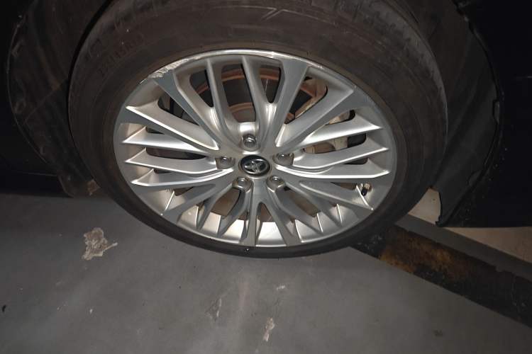 Used Toyota Camry 2018 2.5G Luxury Edition
