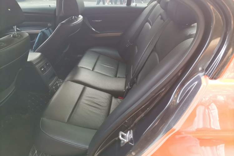 Used BMW 3 Series 2012 320i Luxury Edition Left Rear Seat