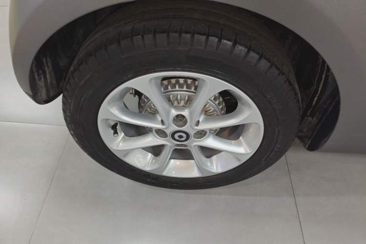 Used smart fortwo 2015 1.0L 52 kW hardtop Dynamic version