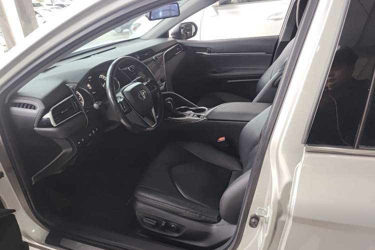 Used Toyota Camry 2019 2.5G Luxury Edition China VI Standard