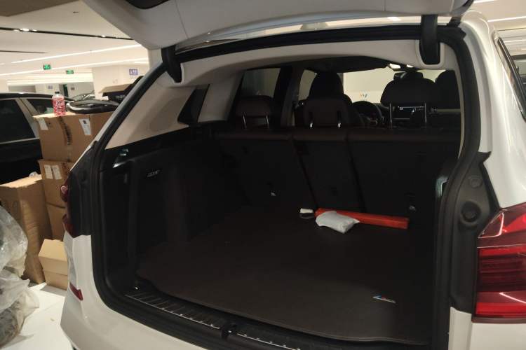 Used BMW X3 2020 xDrive30i Luxury Model with M Sport Package
