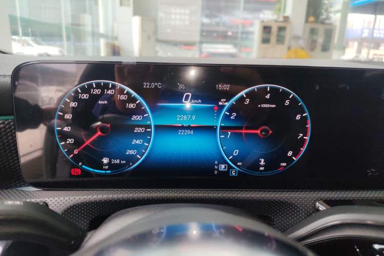 Used Mercedes-Benz A-Class 2022 Revised Version A 200 L Sport Sedan Fashionable Style