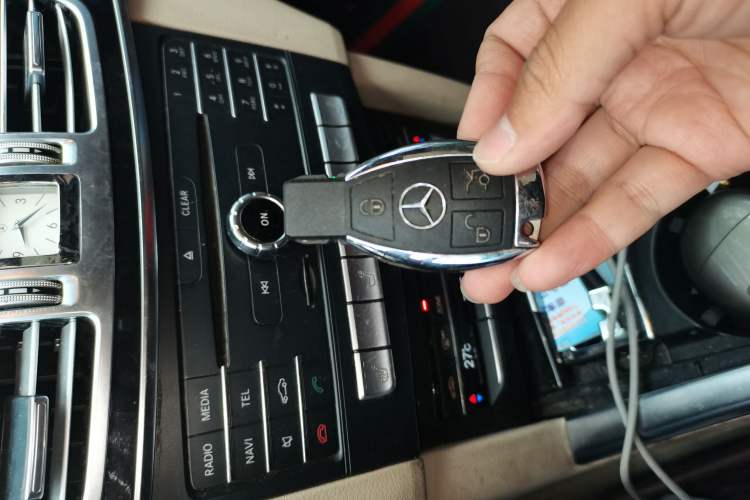 Used Mercedes-Benz E-Class 2015 E 260 L Sport & Fashion Model