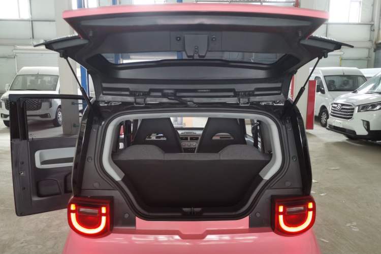 Used Chery New Energy QQ Ice Cream 2022 120km Conical Shape Lithium Iron Phosphate