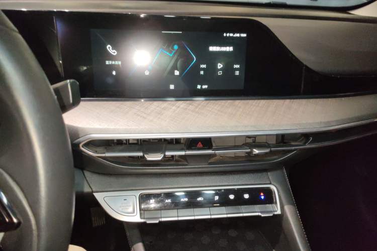 Used CHANGAN Eado 2024 PLUS Blue Whale NE 1.4T GDI DCT High-Energy Edition Audio And AC Panel