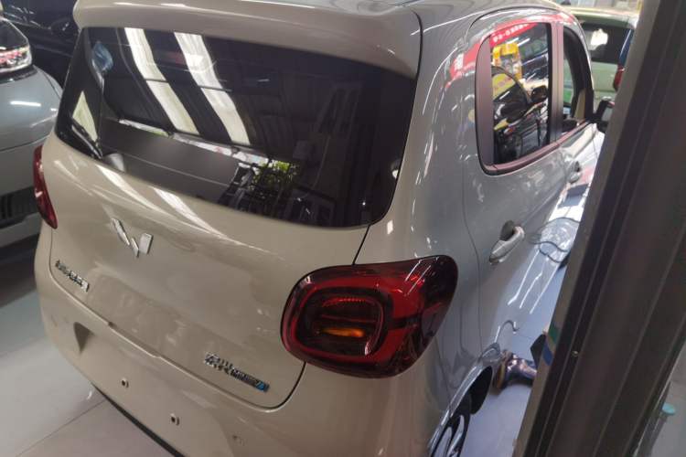 Used Wuling Hongguang MINIEV 2025 Four-Door Version Advanced Edition Rear Right 45 Deg