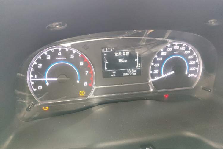 Used JMC Transit 2019 2.8T Commercial Version Long Wheelbase Mid-Roof 6-Seater Rear Single Tire China VI Emission Standard – JX493 Odometer Close Up