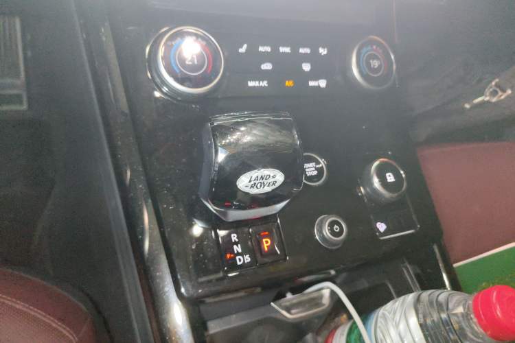 Used Land Rover Range Sport 2023 400PS Dynamic SE Gear Lever