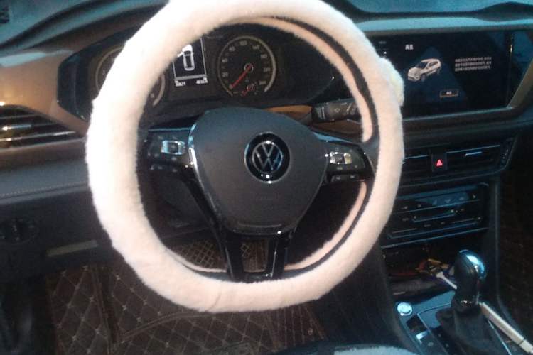 Used Volkswagen Tharu 2021 280TSI Two-Wheel-Drive Luxury Plus Edition Steering Wheel