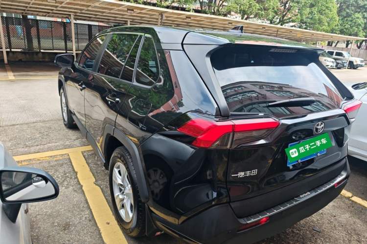 Used Toyota RAV4 2022 2.0L CVT Two-Wheel Drive Urban Edition