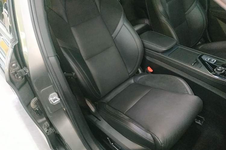 Used Lynk & Co 03 2021 1.5TD DCT Jing Champion Edition Right Front Seat