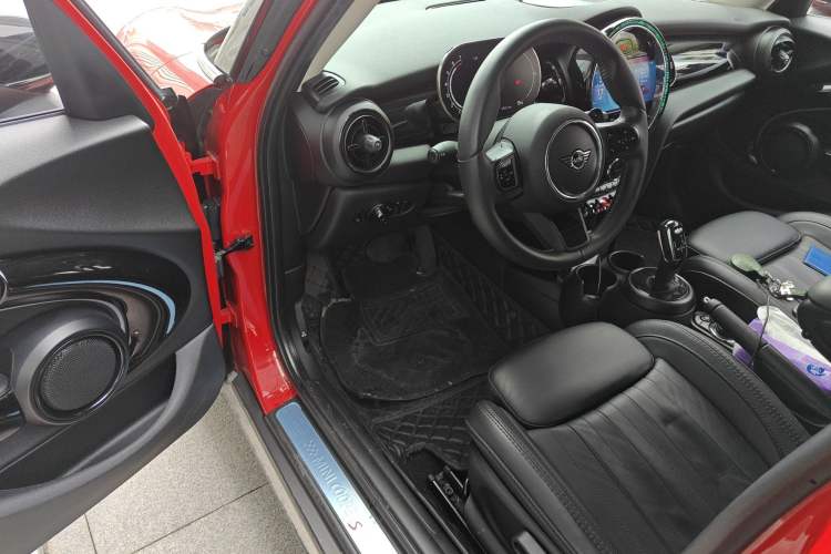 Used MINI 2022 2.0T COOPER S Artist Five-Door Edition
