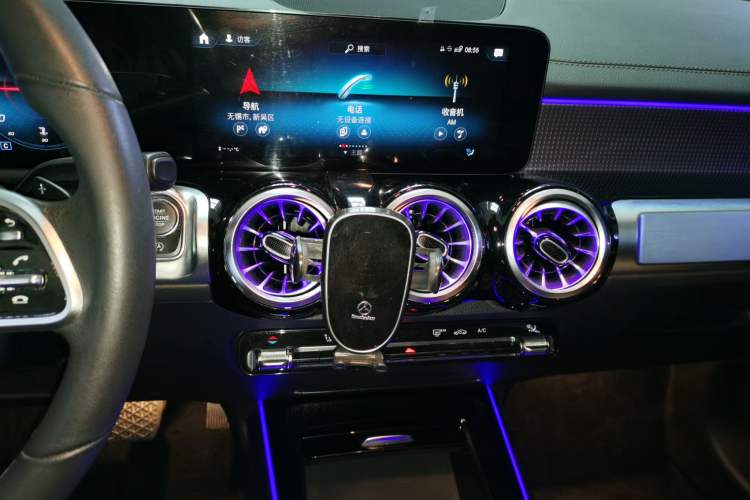 Used Mercedes-Benz GLB 2023 GLB 220 Sport Edition Audio And AC Panel