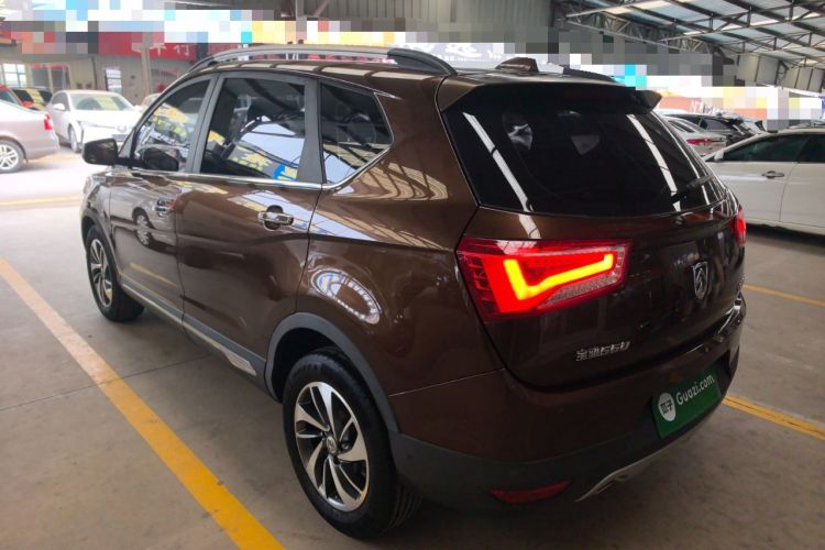 Used Baojun 560 2015 1.8L manual luxury version
