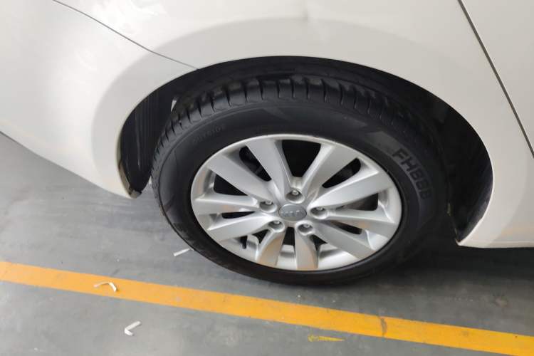 Used Kia K3 2015 1.6L Automatic GLS
