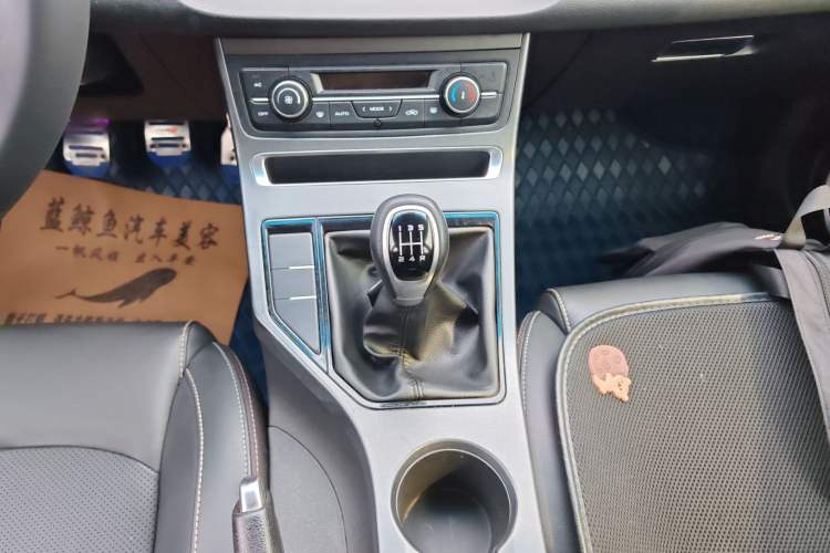 Used Geely Auto Emgrand 2019 Leading Edition 1.5L Manual Luxury Model China VI Standard
