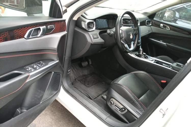 Used Lynk & Co 01 2017 2.0T Four-Wheel Drive Pro Edition