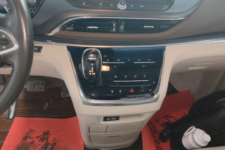 Used Buick GL8 2020 Land Business Class 652T Premium Model
