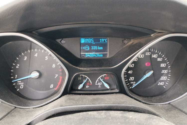 Used Ford Focus 2012 Sedan 1.6L Automatic Fashion Edition Odometer Close Up