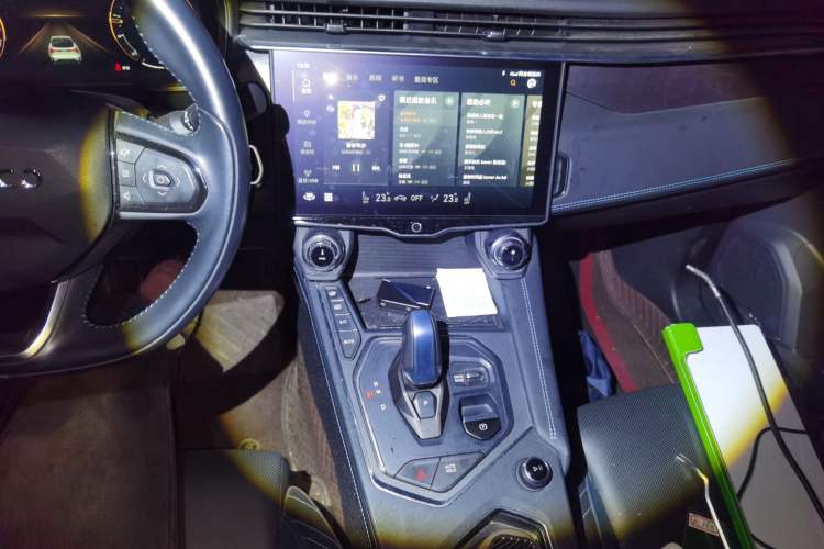 Used Lynk & Co 05 2022 2.0T Two-Wheel Drive Shine Halo
