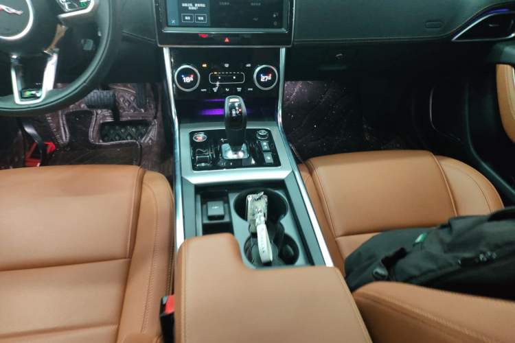 Used Jaguar XEL 2022 2.0T 250 PS R-DYNAMIC S Advanced Sport Edition