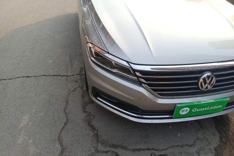 Used Volkswagen Lavida 2019 1.5L Automatic Comfort Edition China VI Standard Right Front Headlight