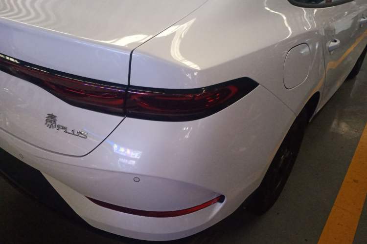 Used BYD Qin PLUS 2025 DM-i Smart Drive 55KM Leading Model Right Rear Taillight